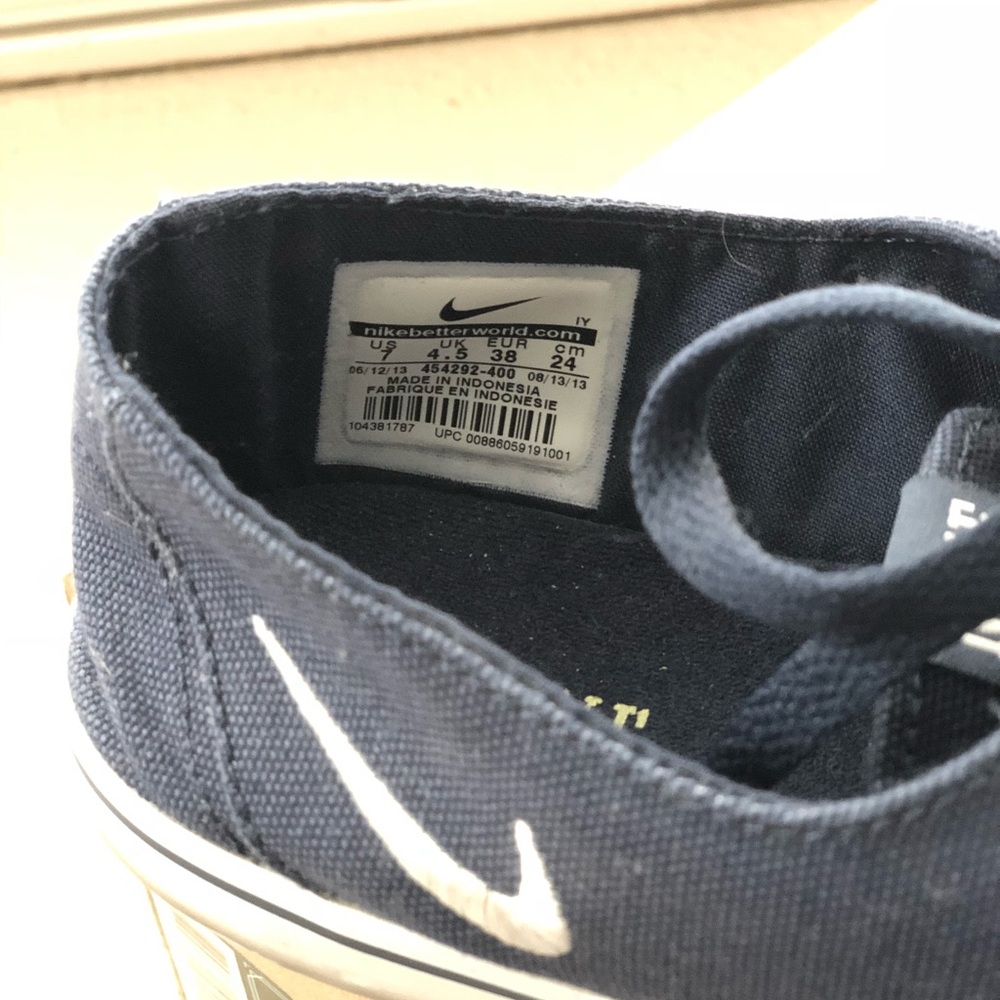Nike Braata Lite
